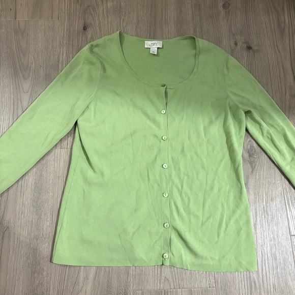 Ann Taylor Loft Green Button Down Cardigan Sweater Women’s Size M Spring Easter - Picture 6 of 11